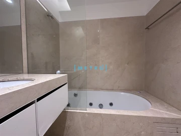 Apartamento T3 para Arrendamento em Lordelo do Ouro e Massarelos