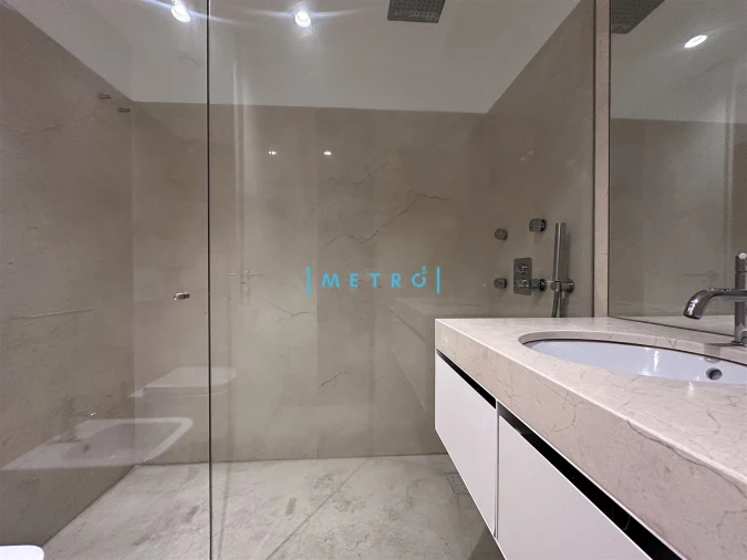 Apartamento T3 para Arrendamento em Lordelo do Ouro e Massarelos Foto 13