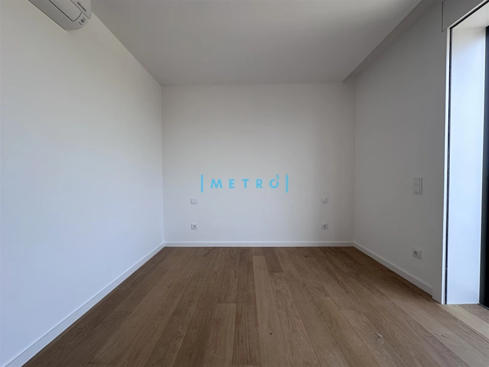 Apartamento T4 para Venda em Matosinhos e Leça da Palmeira Foto 16