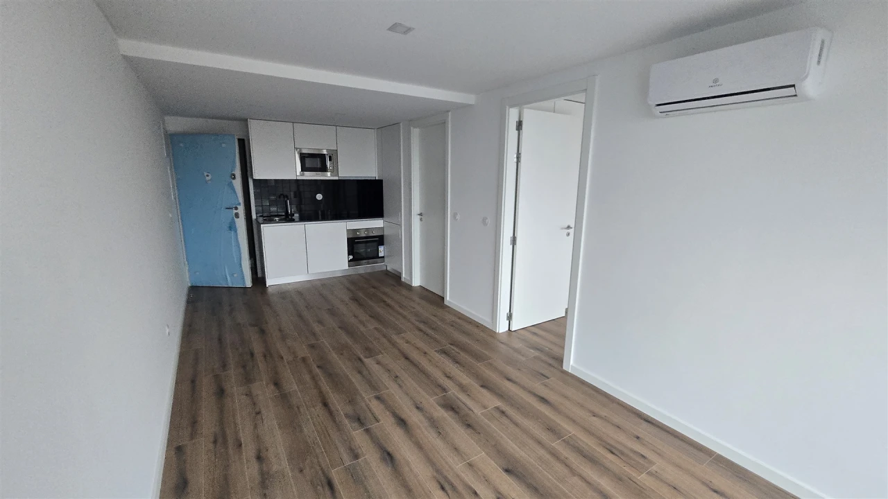 Apartamento T1 para Arrendamento em Póvoa de Varzim, Beiriz e Argivai Foto 1