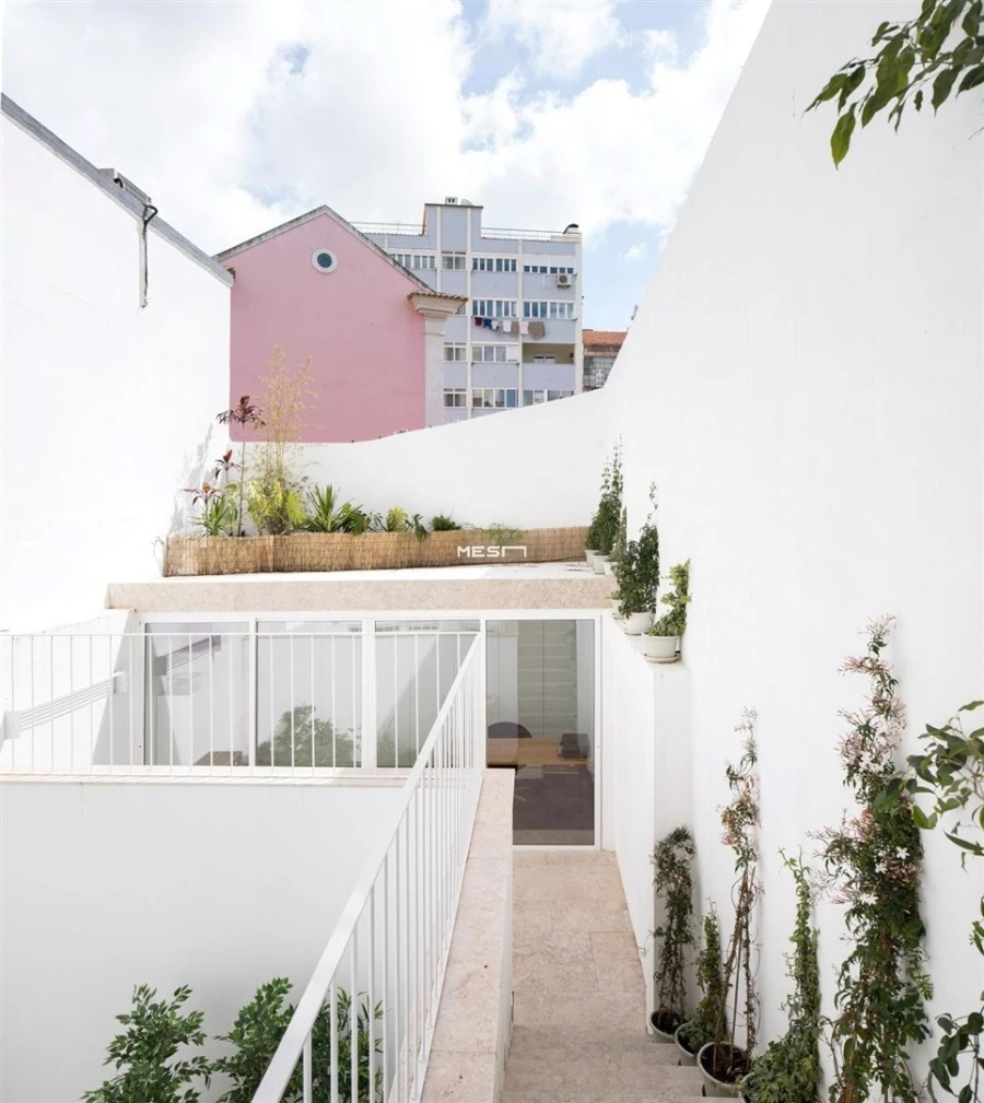 Apartamento T4 para Venda em Avenidas Novas Foto 2