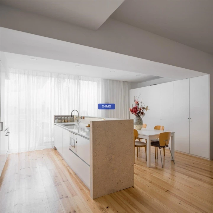 Apartamento T4 para Venda em Avenidas Novas Foto 10