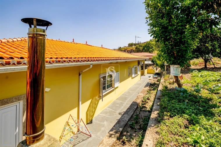 Moradia T4 para Venda em Gove Foto 37