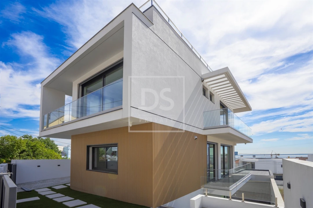 Moradia T4 para Venda em Santa Iria de Azoia, São João da Talha e Bobadela Foto 61