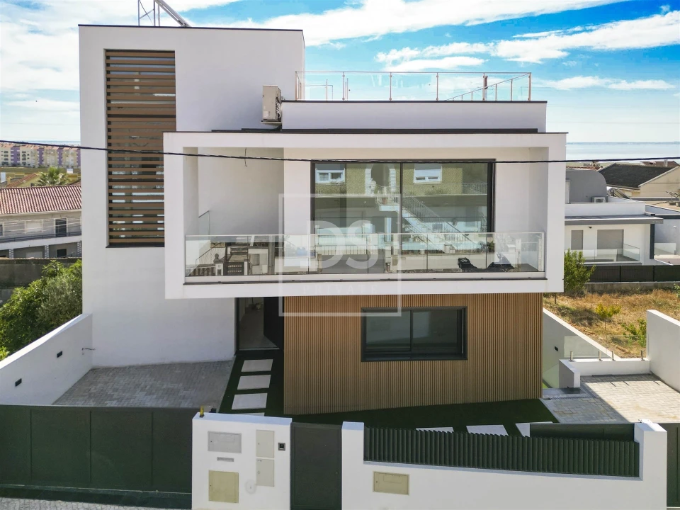 Moradia T4 para Venda em Santa Iria de Azoia, São João da Talha e Bobadela Foto 7