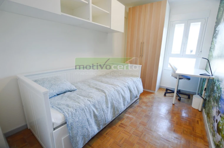 Apartamento T5 para Arrendamento em Marvila Foto 7