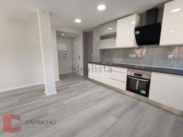 Apartamento T2 para Venda em Corroios