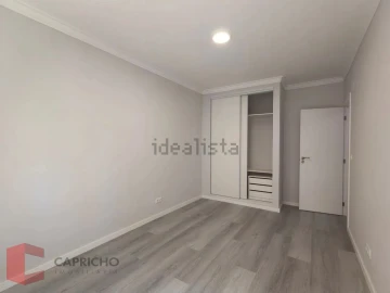 Apartamento T2 para Venda em Corroios