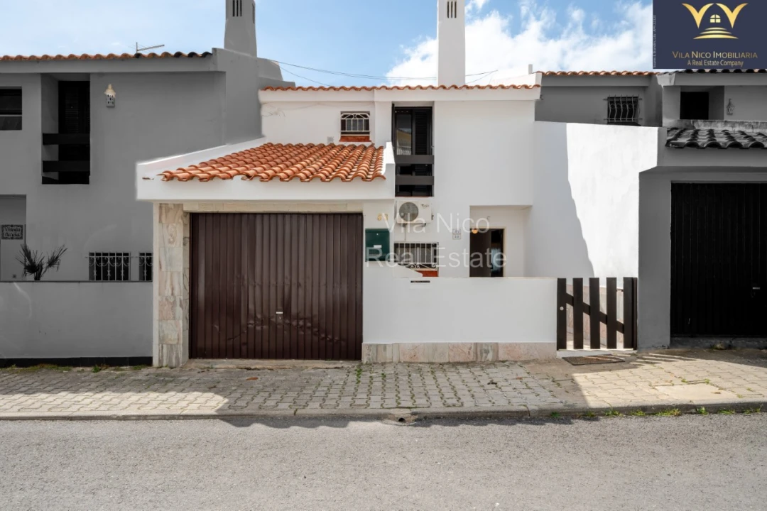 Moradia T2 para Venda em Albufeira e Olhos de Água Foto 1