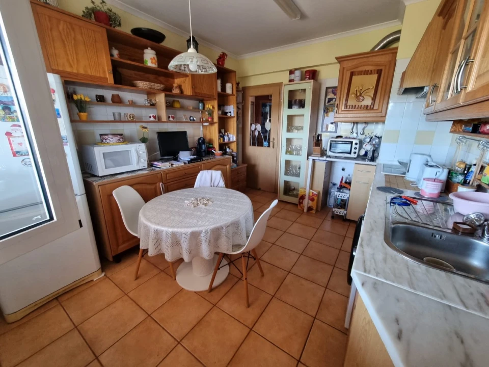 Apartamento T1 para Venda em Silves Foto 8