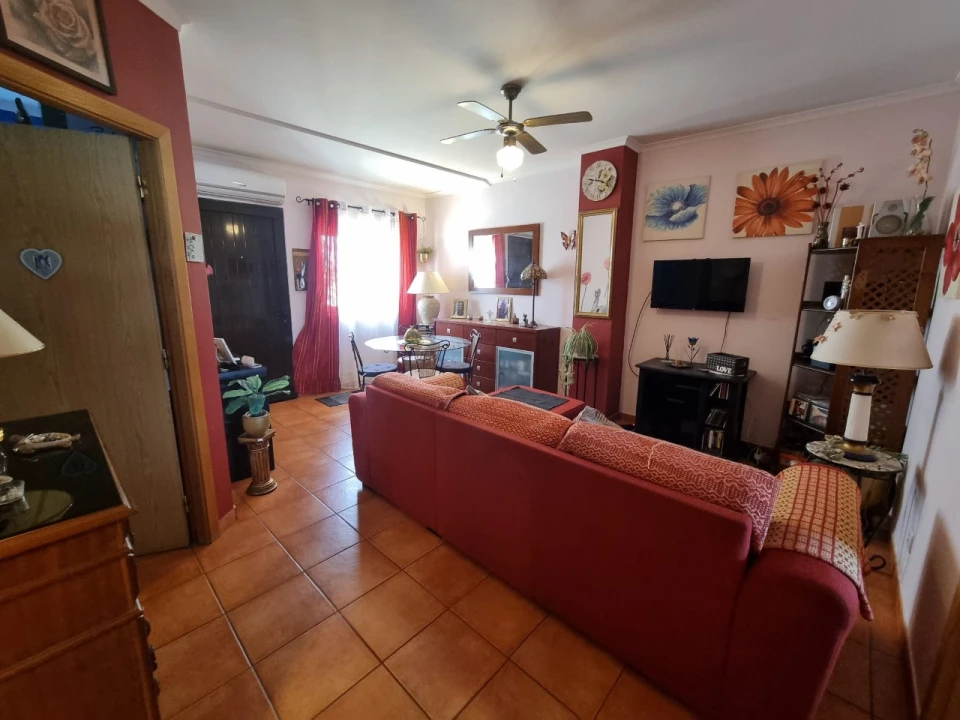 Apartamento T1 para Venda em Silves Foto 6
