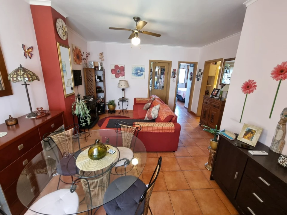 Apartamento T1 para Venda em Silves Foto 4