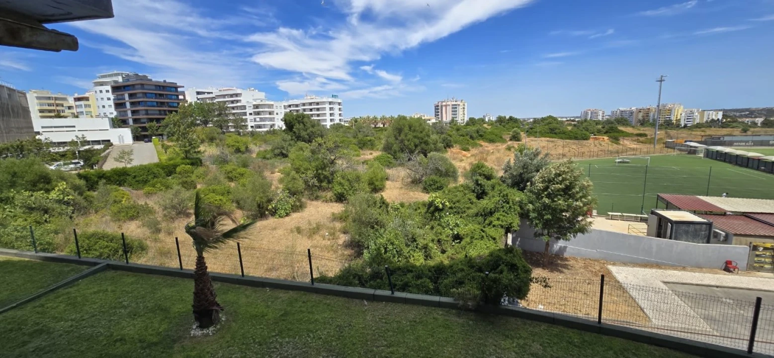 Apartamento T1 para Venda em Portimão Foto 11