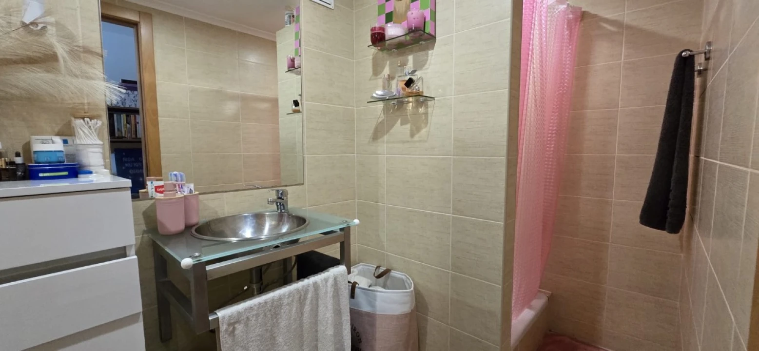 Apartamento T1 para Venda em Portimão Foto 15