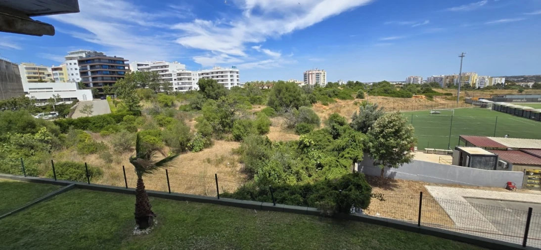 Apartamento T1 para Venda em Portimão Foto 11