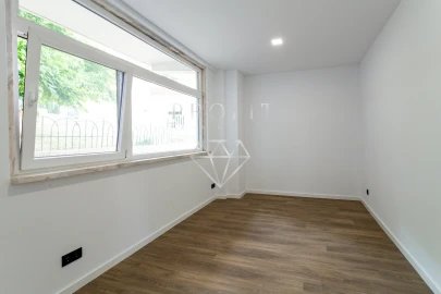 Apartamento T1 para Venda em Queluz e Belas