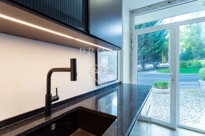 Apartamento T1 para Venda em Queluz e Belas