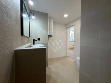 Apartamento T1 para Venda em Queluz e Belas