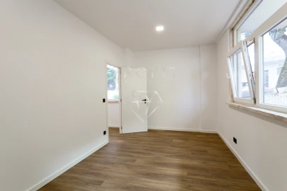 Apartamento T1 para Venda em Queluz e Belas