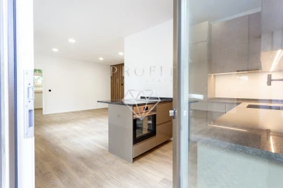 Apartamento T1 para Venda em Queluz e Belas