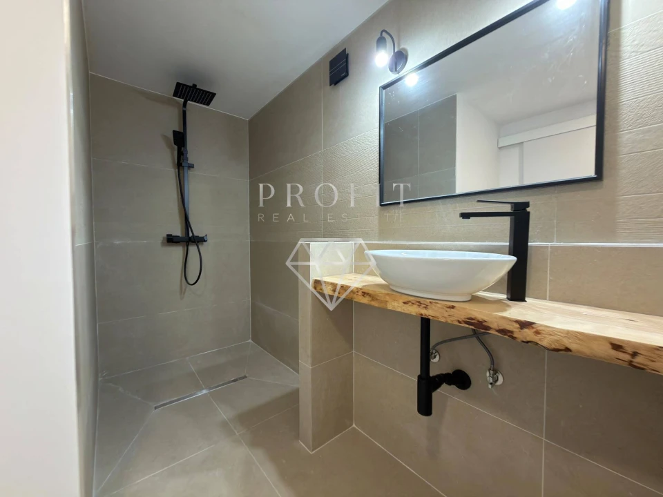 Apartamento T1 para Venda em Queluz e Belas Foto 13