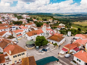 Armazém para Venda em Marmeleira e Assentiz
