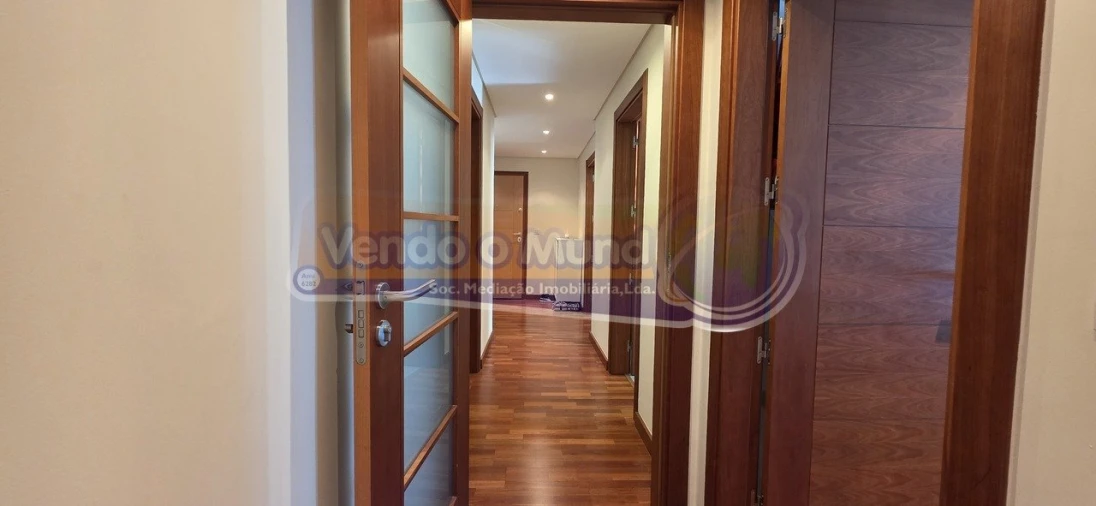 Apartamento T2 para Venda em Alverca do Ribatejo e Sobralinho Foto 3