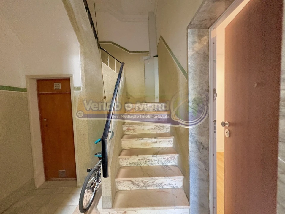 Apartamento T2 para Venda em Odivelas Foto 20
