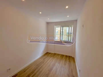 Apartamento T2 para Venda em Odivelas