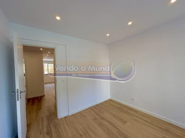 Apartamento T2 para Venda em Odivelas