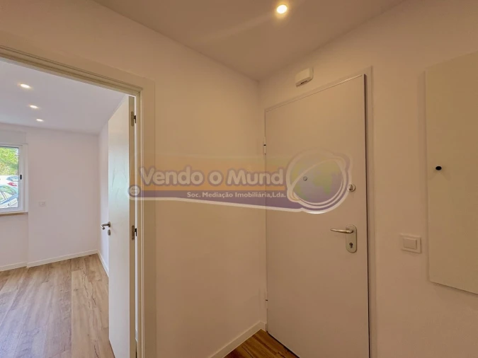 Apartamento T2 para Venda em Odivelas Foto 16
