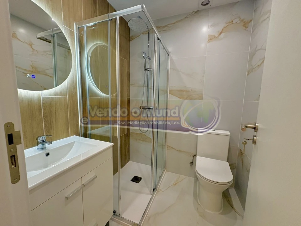 Apartamento T2 para Venda em Odivelas Foto 11