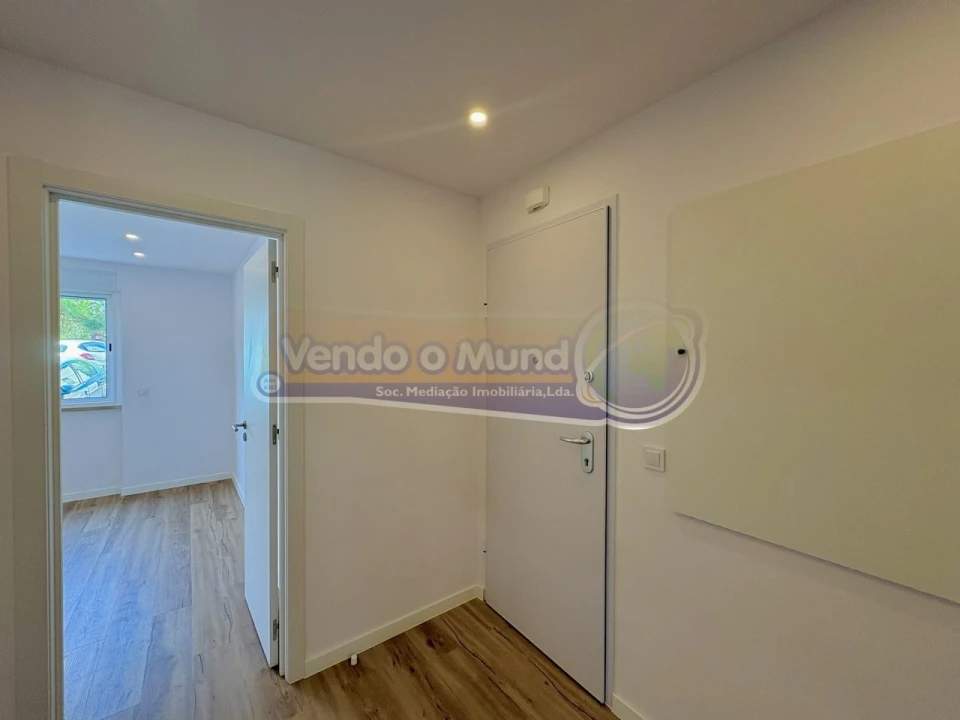 Apartamento T2 para Venda em Odivelas Foto 17