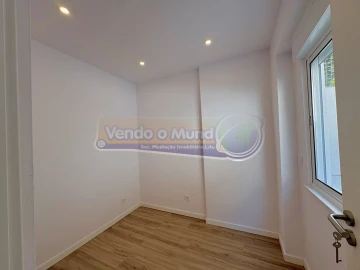 Apartamento T1 para Venda em Sacavém e Prior Velho