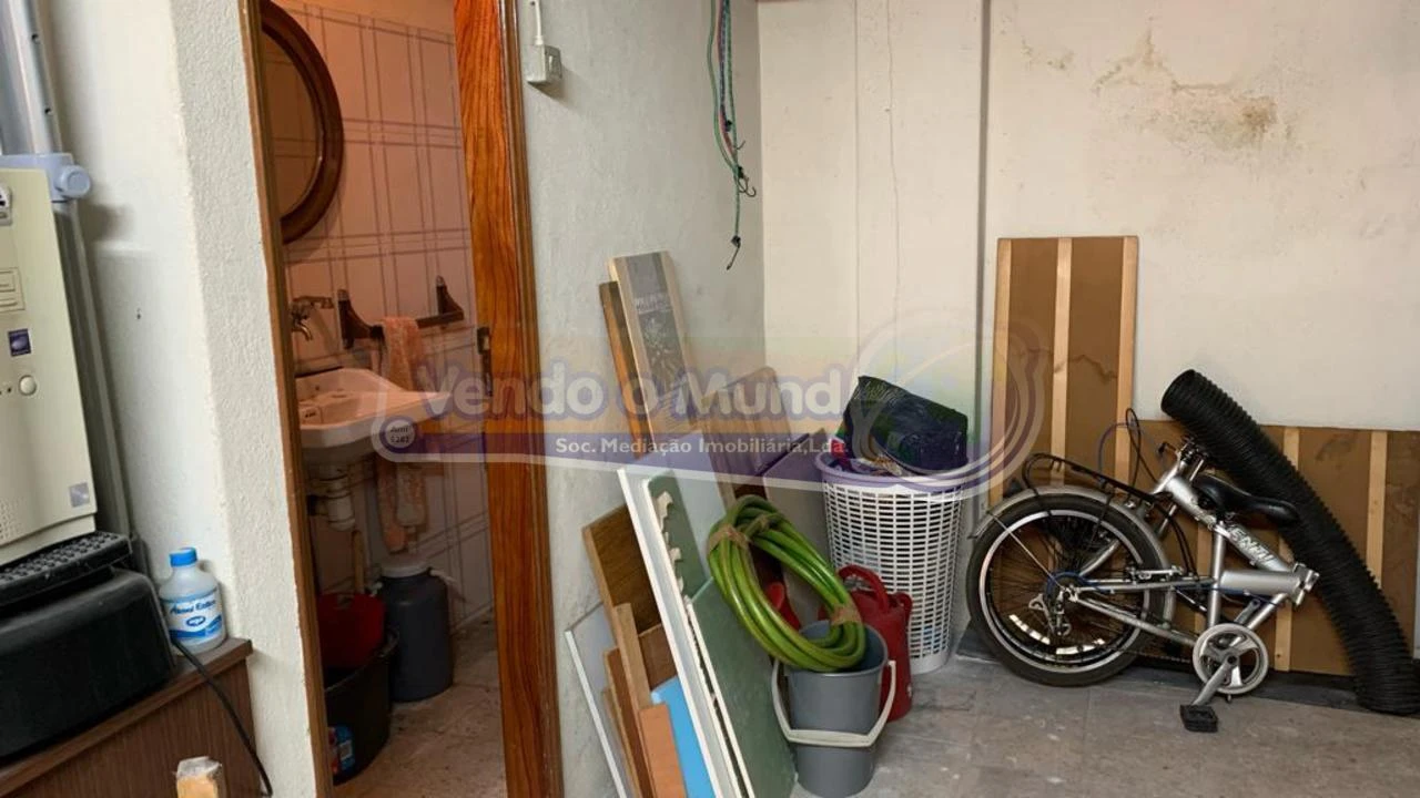 Garagem para Venda em Alverca do Ribatejo e Sobralinho Foto 6