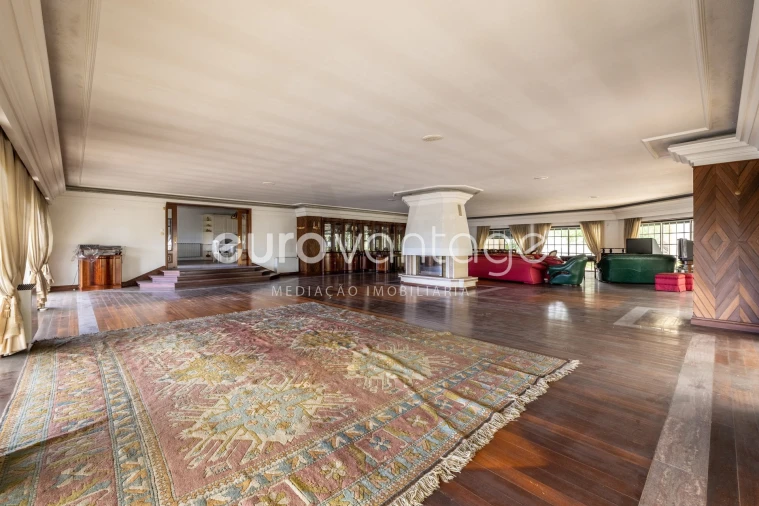 Moradia T4 para Venda em Maceira Foto 6