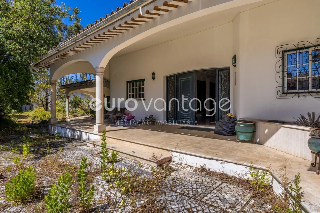 Moradia T4 para Venda em Maceira Foto 3