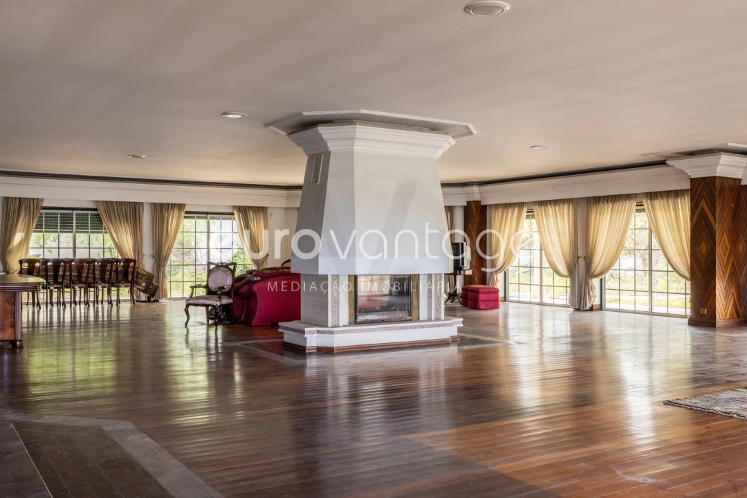 Moradia T4 para Venda em Maceira Foto 7