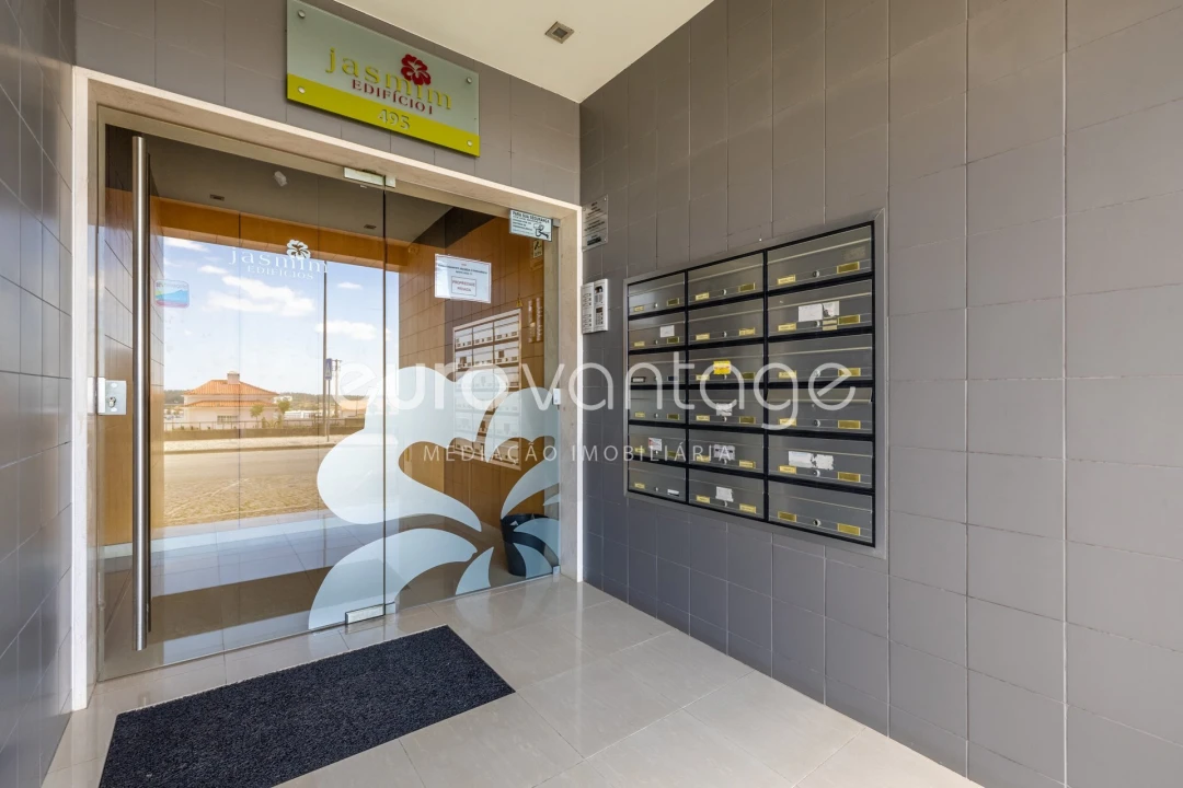 Apartamento T3 para Venda em Leiria, Pousos, Barreira e Cortes Foto 1