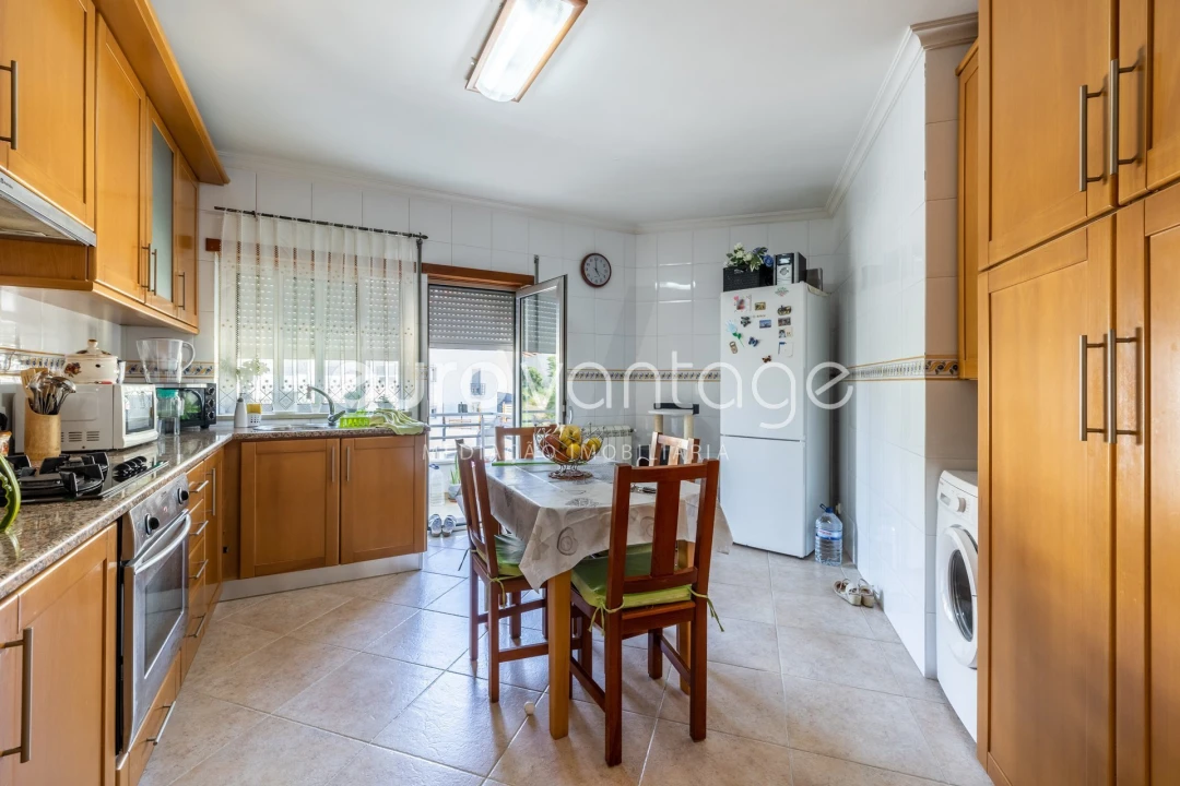 Apartamento T2 para Venda em Leiria, Pousos, Barreira e Cortes Foto 9