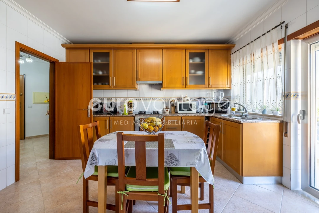 Apartamento T2 para Venda em Leiria, Pousos, Barreira e Cortes Foto 13