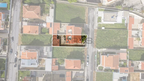 Moradia T3 para Venda em Arcozelo