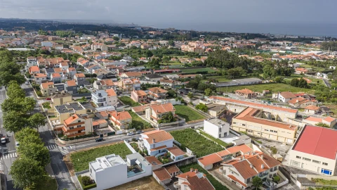 Moradia T3 para Venda em Arcozelo