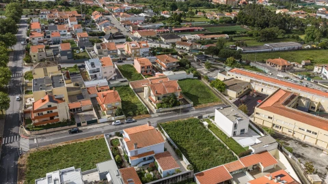 Moradia T3 para Venda em Arcozelo