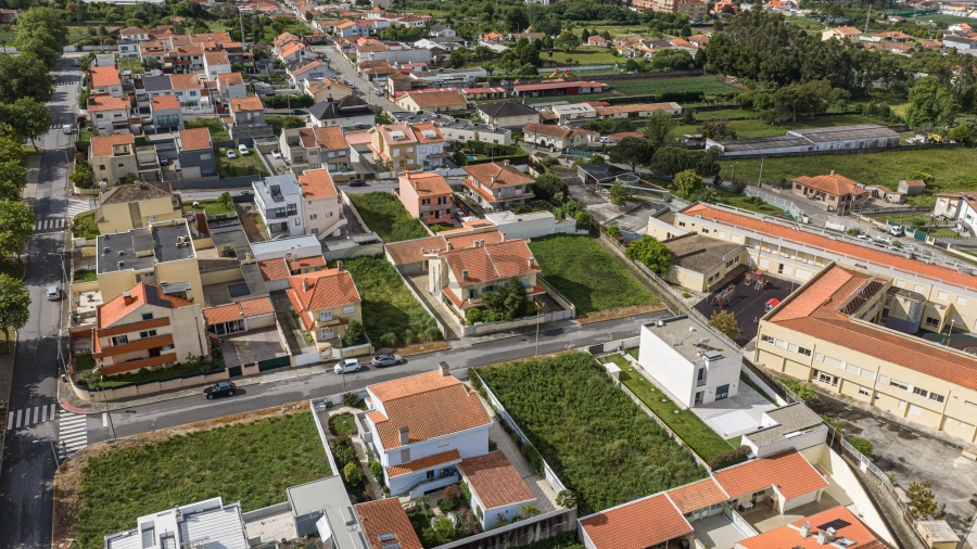 Moradia T3 para Venda em Arcozelo Foto 7