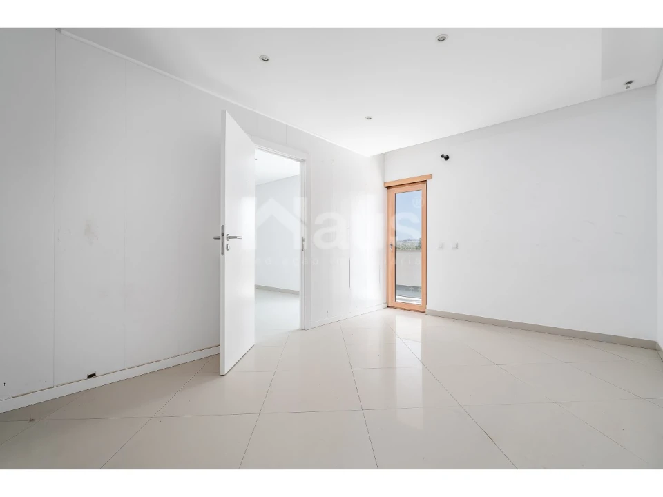 Apartamento T4 para Venda em Pinhal Novo Foto 6
