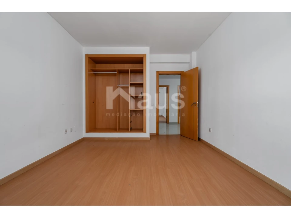 Apartamento T4 para Venda em Pinhal Novo Foto 14