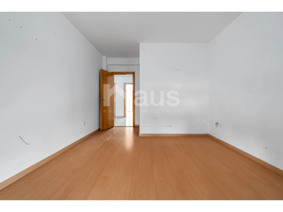 Apartamento T4 para Venda em Pinhal Novo Foto 17