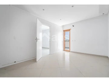 Apartamento T4 para Venda em Pinhal Novo