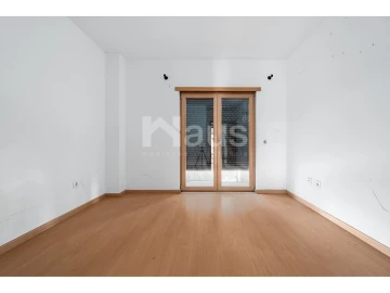 Apartamento T4 para Venda em Pinhal Novo